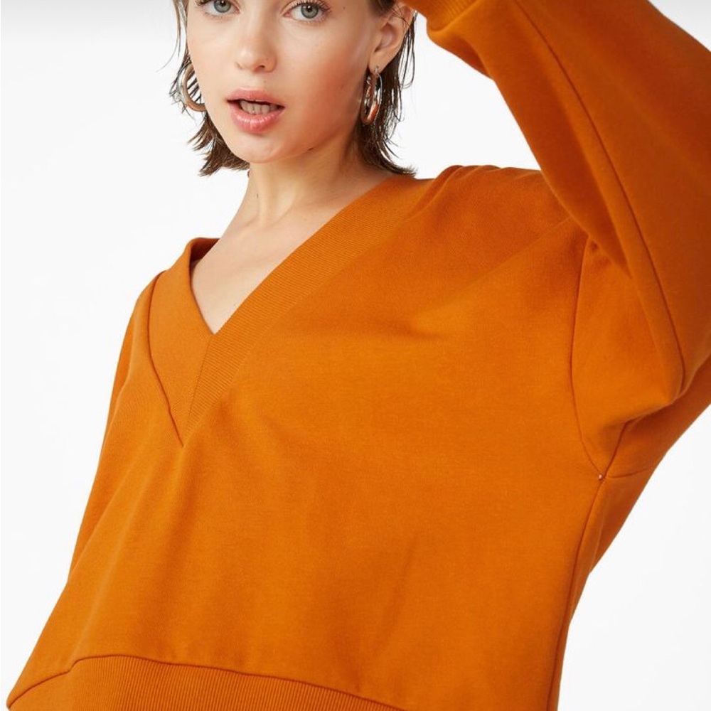 Monki Vneck Sweatshirt
